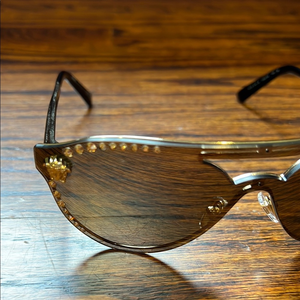 Versace Gold Aviator Sunglasses with Double Bridge - Picture 9 of 11